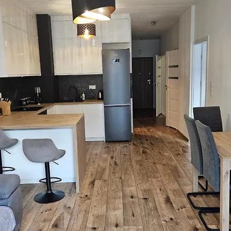 Apartment Gold Zabki